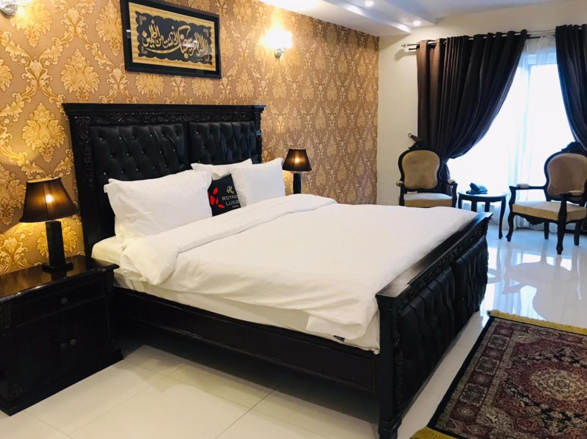 Royaute Luxury Hotel Sialkot Exterior foto